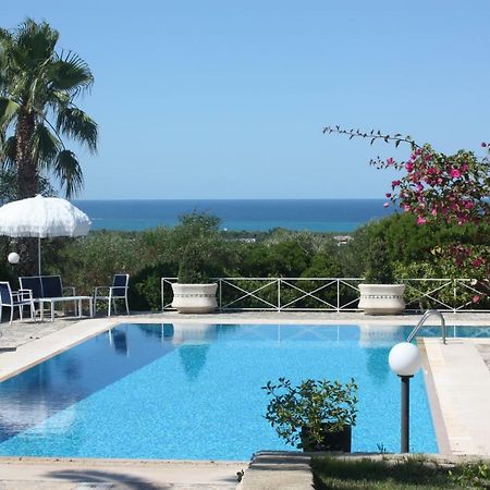 Villa Торре-Сан-Джованні-Удженто Екстер'єр фото